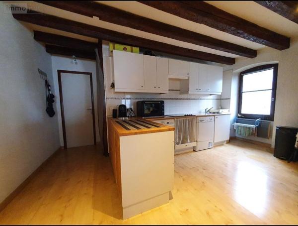 Appartement à louer à Divonne-les-Bains dans l'Ain (01220), ref : 01047-L107