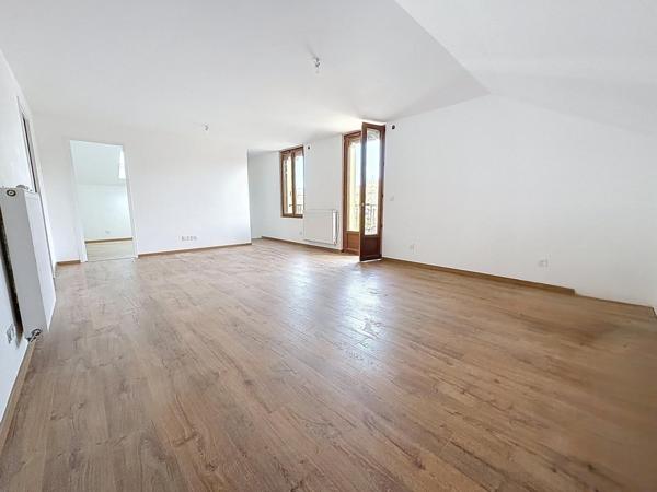 Appartement rénoé avec extérieur 3 chambres
