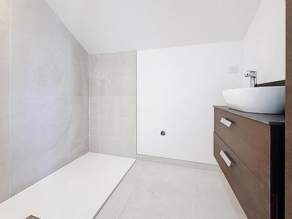 Appartement rénoé avec extérieur 3 chambres