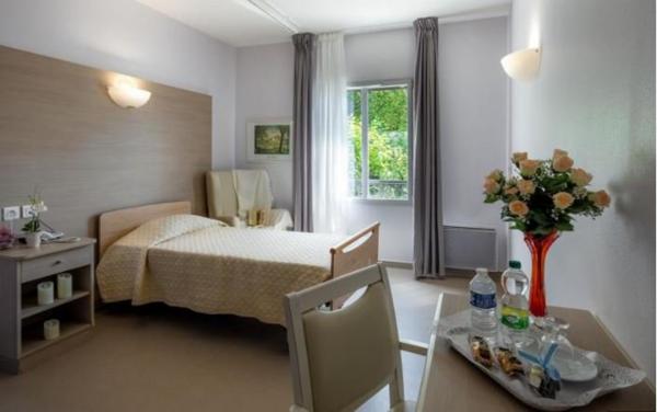 INVESTISSEMENT LOCATIF  MILLY LA FORET  Résidence Ehpad Notre Dame d'Espérance - 8.59 % de rentabilité