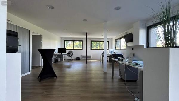 Achat - Fonds et/ou murs commerciaux Château-Gontier-sur-Mayenne 53200 4 pièces 250 m 2 1756 m 2