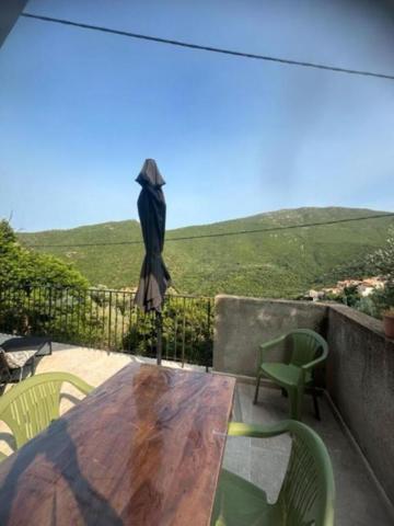 Villa indépendante avec belle vue Montagne à PALASCA