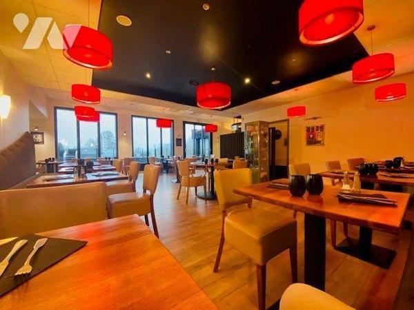 A Vendre à Saint-Quay-Perros (22700) en Côtes-d'Armor (22) un Fonds de commerce à usage de  "Re...