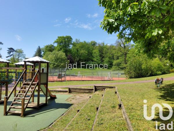 Appartement 4 pièces de 99 m² à Vaucresson (92420)