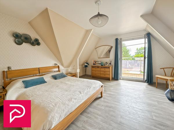 Maison 8 pièces 240 m2