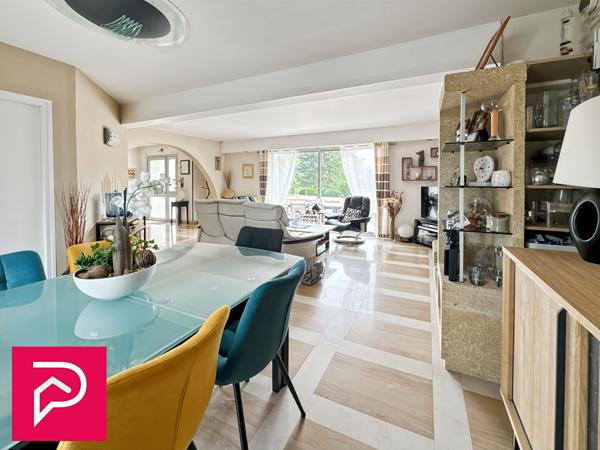 Maison 8 pièces 240 m2