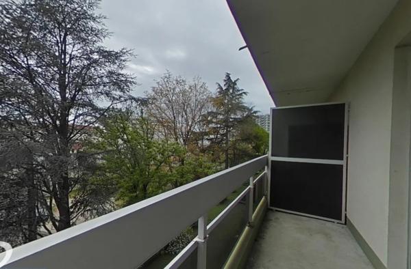 APPARTEMENT T4 A LOUER - VILLEURBANNE Onze-Novembre 105.51 m 2 1 290 € charges comprises par mois