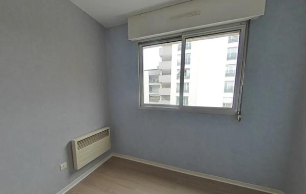 APPARTEMENT T4 A LOUER - VILLEURBANNE Onze-Novembre 105.51 m 2 1 290 € charges comprises par mois
