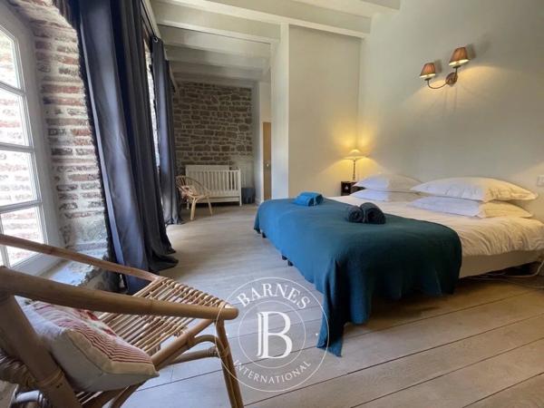 Beaune, Maison de village 10 Chambres -  473 m² à vendre