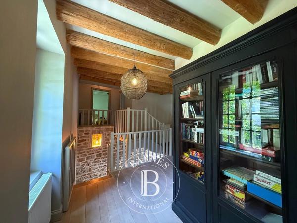 Beaune, Maison de village 10 Chambres -  473 m² à vendre