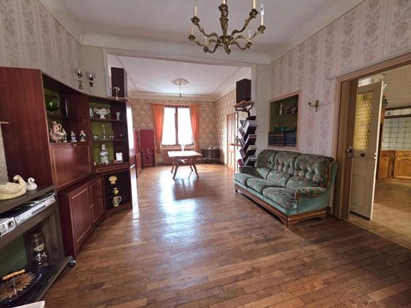Maison Hirson 6 pièce(s) 150 m2