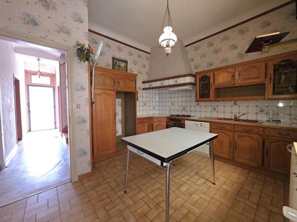 Maison Hirson 6 pièce(s) 150 m2