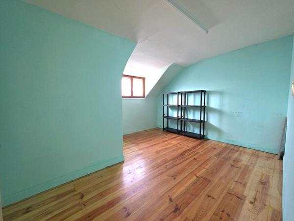 Maison Hirson 6 pièce(s) 150 m2