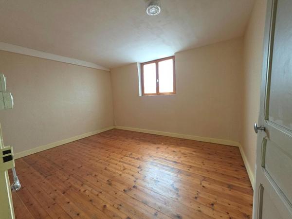 Maison Hirson 6 pièce(s) 150 m2