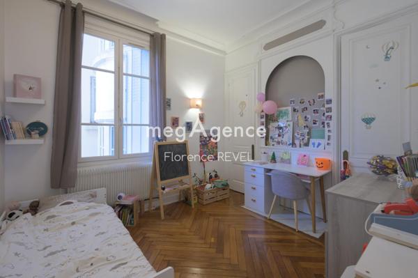 Appartement à LYON 6E ARRONDISSEMENT, 69006 - 3 pièces 76m²