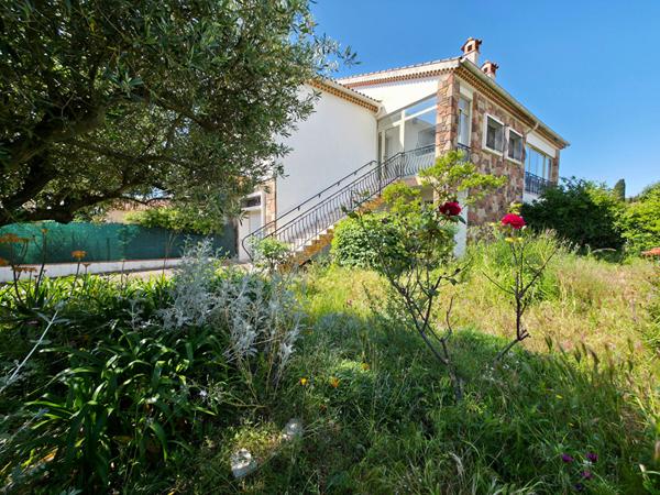 Appartement La Garde 5 pièce(s) 146.19 m2 - Comme une maison, avec jardin privatif et garage