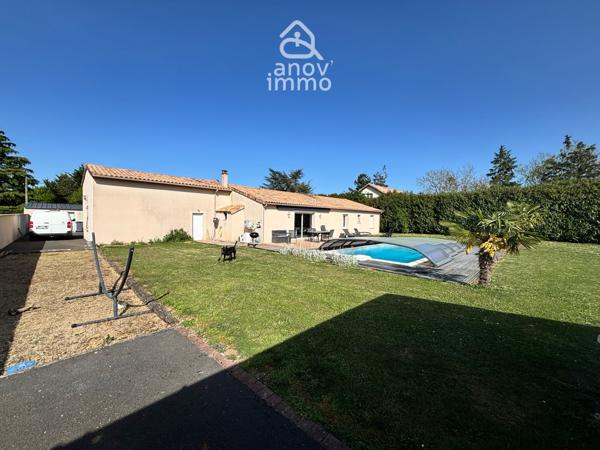 Maison
                                                                                                                                                                                                                                                                                                                        5 pièce(s)                                                                                                                                                                                                          4 chambre(s)                                                                                                                                                                                                          137  m²