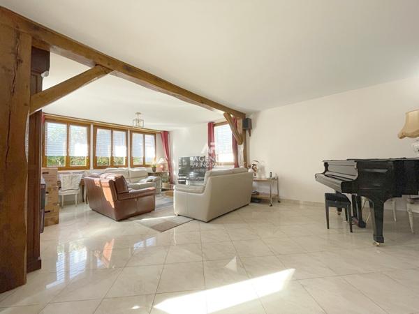 Vélizy-Villacoublay - Maison 6 pièces. €787 950 ** - Référence 665-C