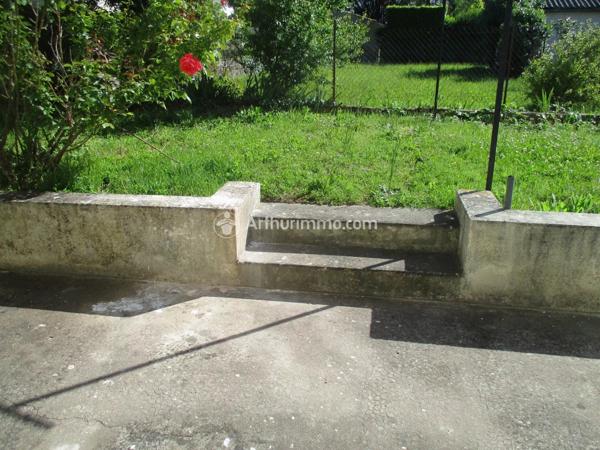 Vente Immeuble 7 pièces 186 m2 à Saint-Jean-d'Angély