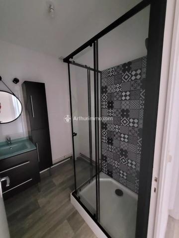 Vente Immeuble 7 pièces 186 m2 à Saint-Jean-d'Angély