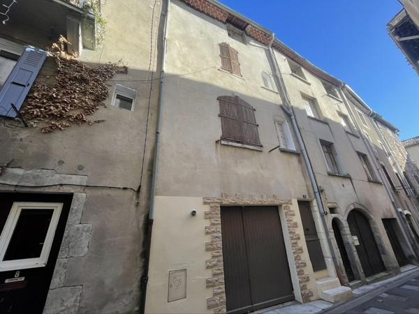 Maison de village avec garage