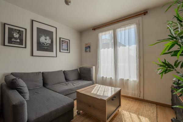 Appartement T2, balcon, cave et parking
