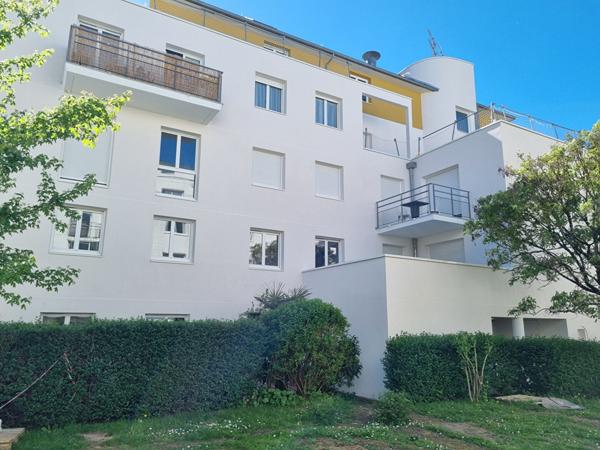 Île de Nantes Appartement 3 pièce(s) 61m² avec terrasse et box