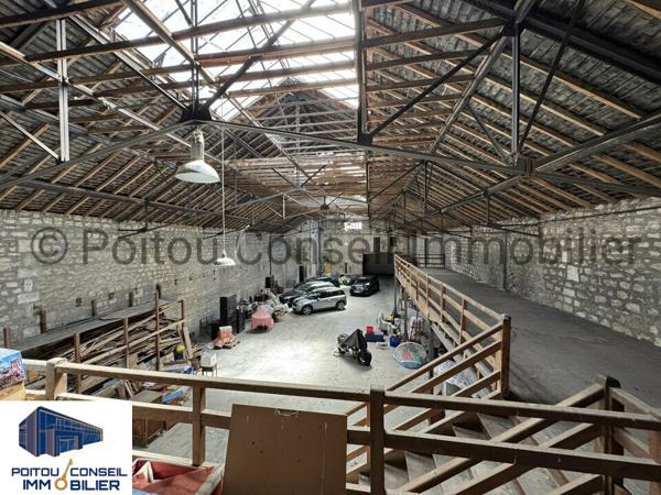 NIORT CENTRE VILLE ENTREPOT 510M2 PROCHE GARE