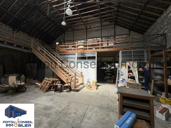 NIORT CENTRE VILLE ENTREPOT 510M2 PROCHE GARE