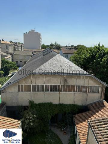 NIORT CENTRE VILLE ENTREPOT 510M2 PROCHE GARE