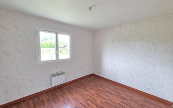 Maison à vendre    3 pièces •  Morcenx