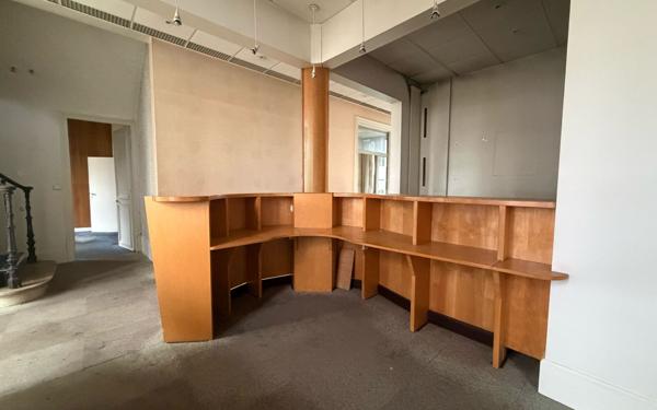 Appartement à vendre    1 pièce • 213,24 m2 Saint-Ouen-l'Aumône