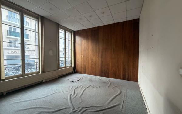 Appartement à vendre    1 pièce • 213,24 m2 Saint-Ouen-l'Aumône