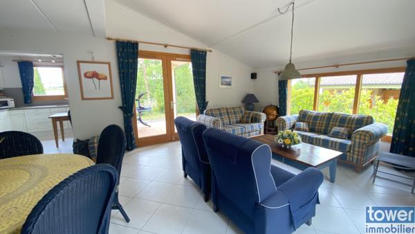 Villa
                                                                                                                                                                                                                                                                                                                        4 pièce(s)                                                                                                                                                                                                          3 chambre(s)                                                                                                                                                                                                          102  m²