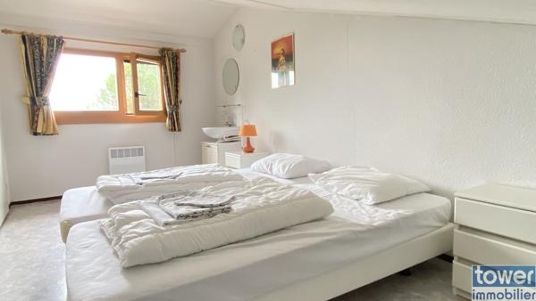 Villa
                                                                                                                                                                                                                                                                                                                        4 pièce(s)                                                                                                                                                                                                          3 chambre(s)                                                                                                                                                                                                          102  m²