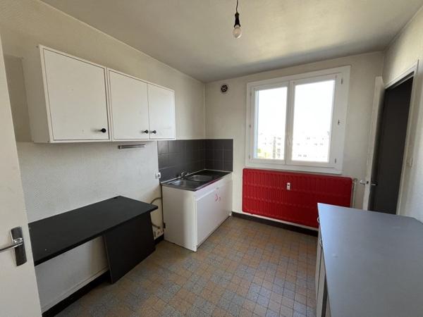 Appartement à vendre |  Saint-Priest |  3 pièces | 57 m²