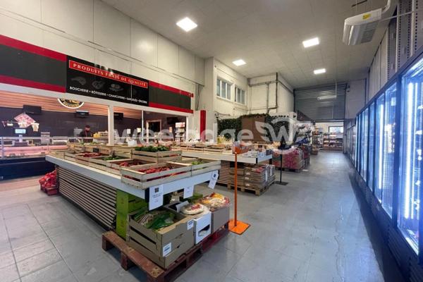 Local commercial à vendre de 720 m² à Valenton
