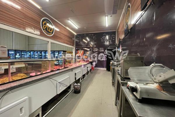 Local commercial à vendre de 720 m² à Valenton