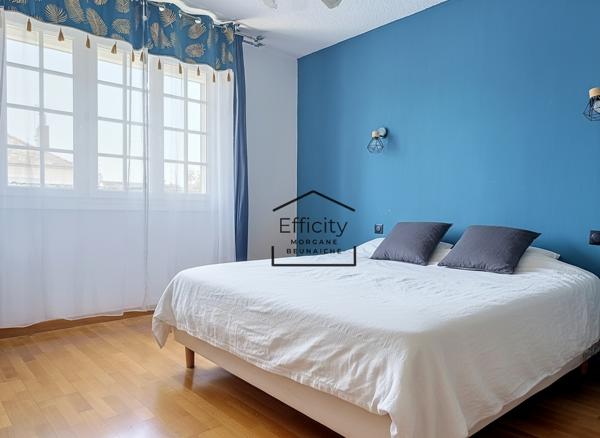 Maison
         5 pièces
        - 112 m² Exclusivité 309 900 € *
