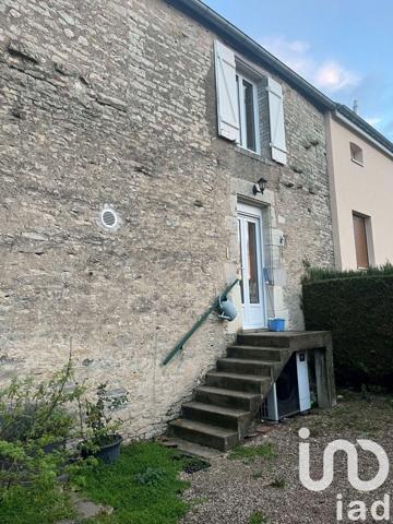 Maison 4 pièces de 93 m² à Le Montsaugeonnais (52190)