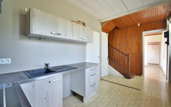 Maison à vendre    4 pièces •  Villieu-Loyes-Mollon