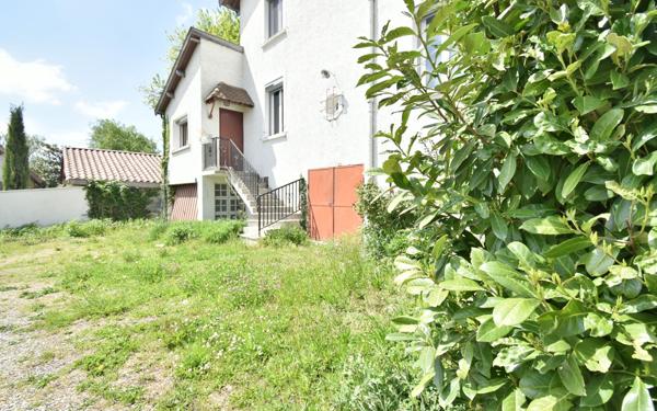 Maison à vendre    4 pièces •  Villieu-Loyes-Mollon