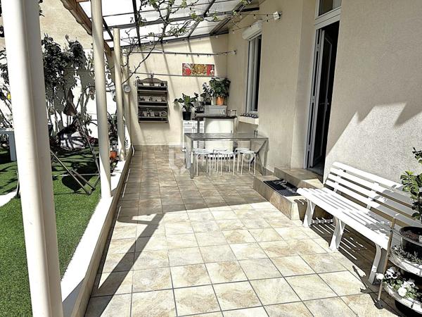 Gratte Ciel - Maison 1 grande chambre + bureau