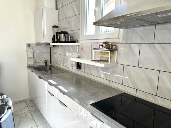 Gratte Ciel - Maison 1 grande chambre + bureau