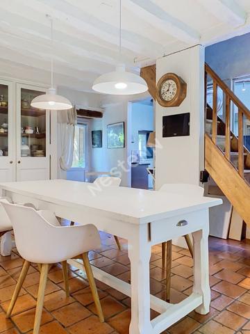 Charmante ancienne ferme à vendre à Cantenay Épinard - 7 pièces, 176 m² sur 2019 m² de terrain