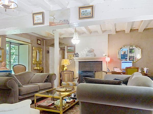 Charmante ancienne ferme à vendre à Cantenay Épinard - 7 pièces, 176 m² sur 2019 m² de terrain