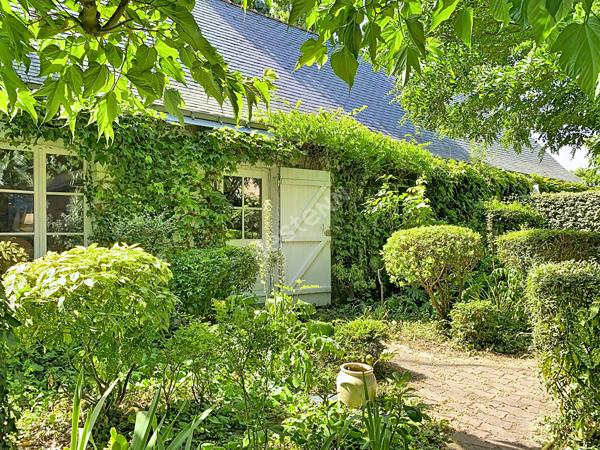 Charmante ancienne ferme à vendre à Cantenay Épinard - 7 pièces, 176 m² sur 2019 m² de terrain