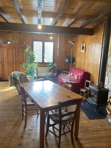 Maison
                                                                                                                                                                                                                                                                                                                        4 pièce(s)                                                                                                                                                                                                          3 chambre(s)                                                                                                                                                                                                          79  m²