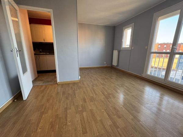 Appartement à vendre à Saint-Julien-les-Villas dans l'Aube (10800), ref : 15309/349