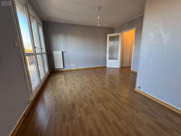 Appartement à vendre à Saint-Julien-les-Villas dans l'Aube (10800), ref : 15309/349